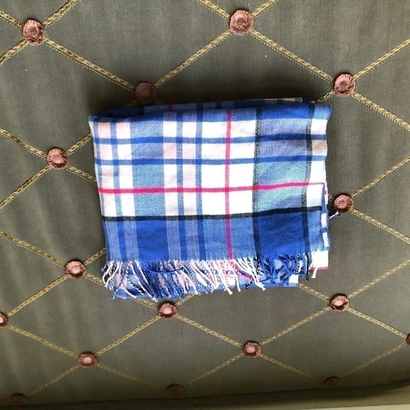Lord & Taylor Plaid Scarf Red White & Blue Fringe - Picture 5 of 8